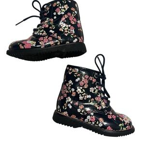 The Children’s Place Floral Combat Boots – Toddler Size 5